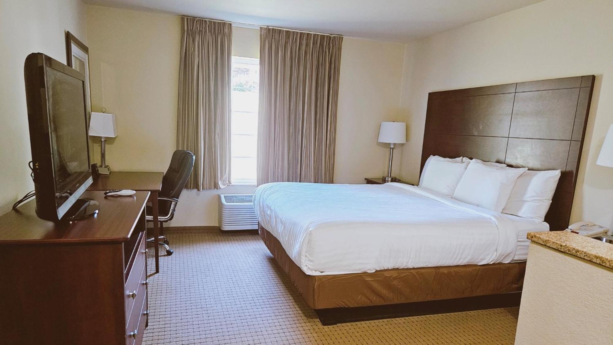Cobblestone Inn & Suites - Bloomfield Bagian luar foto