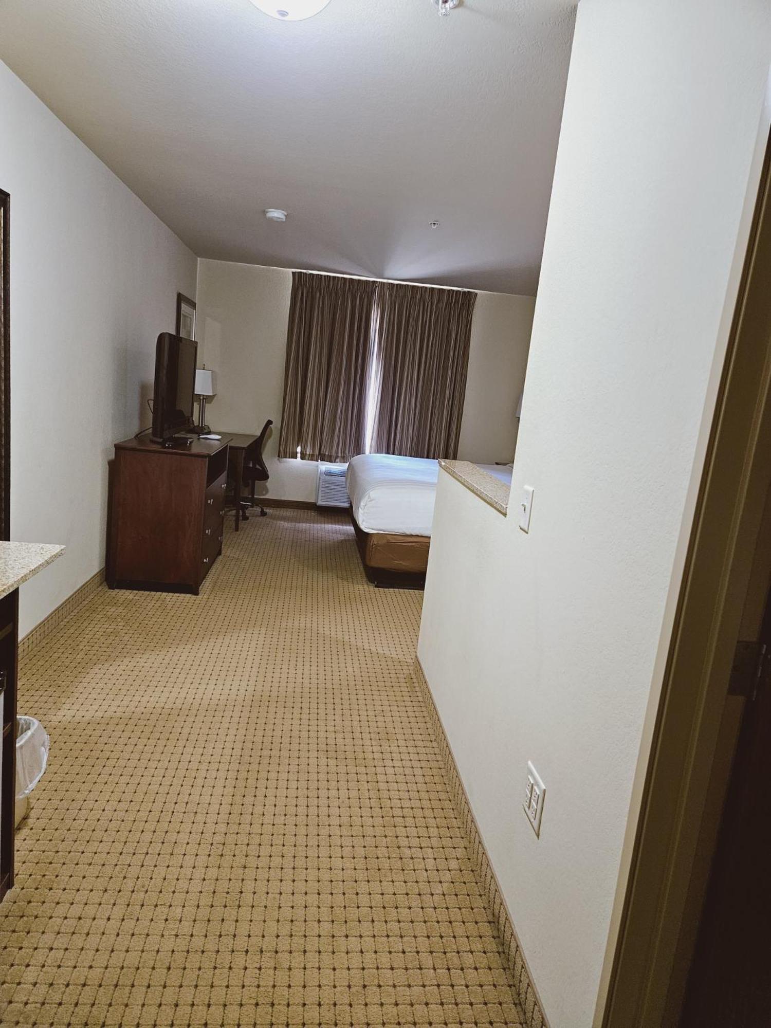 Cobblestone Inn & Suites - Bloomfield Bagian luar foto