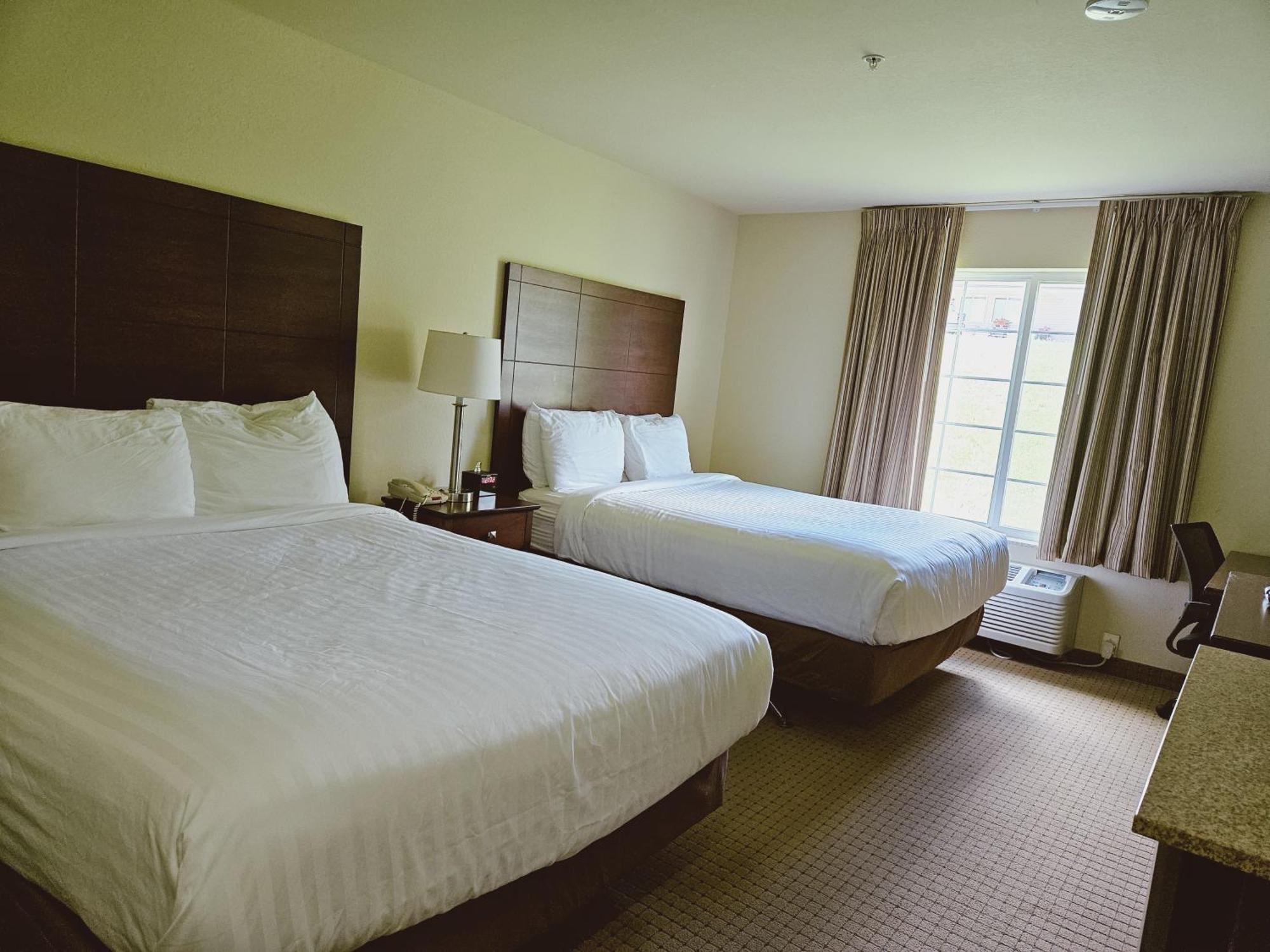 Cobblestone Inn & Suites - Bloomfield Bagian luar foto