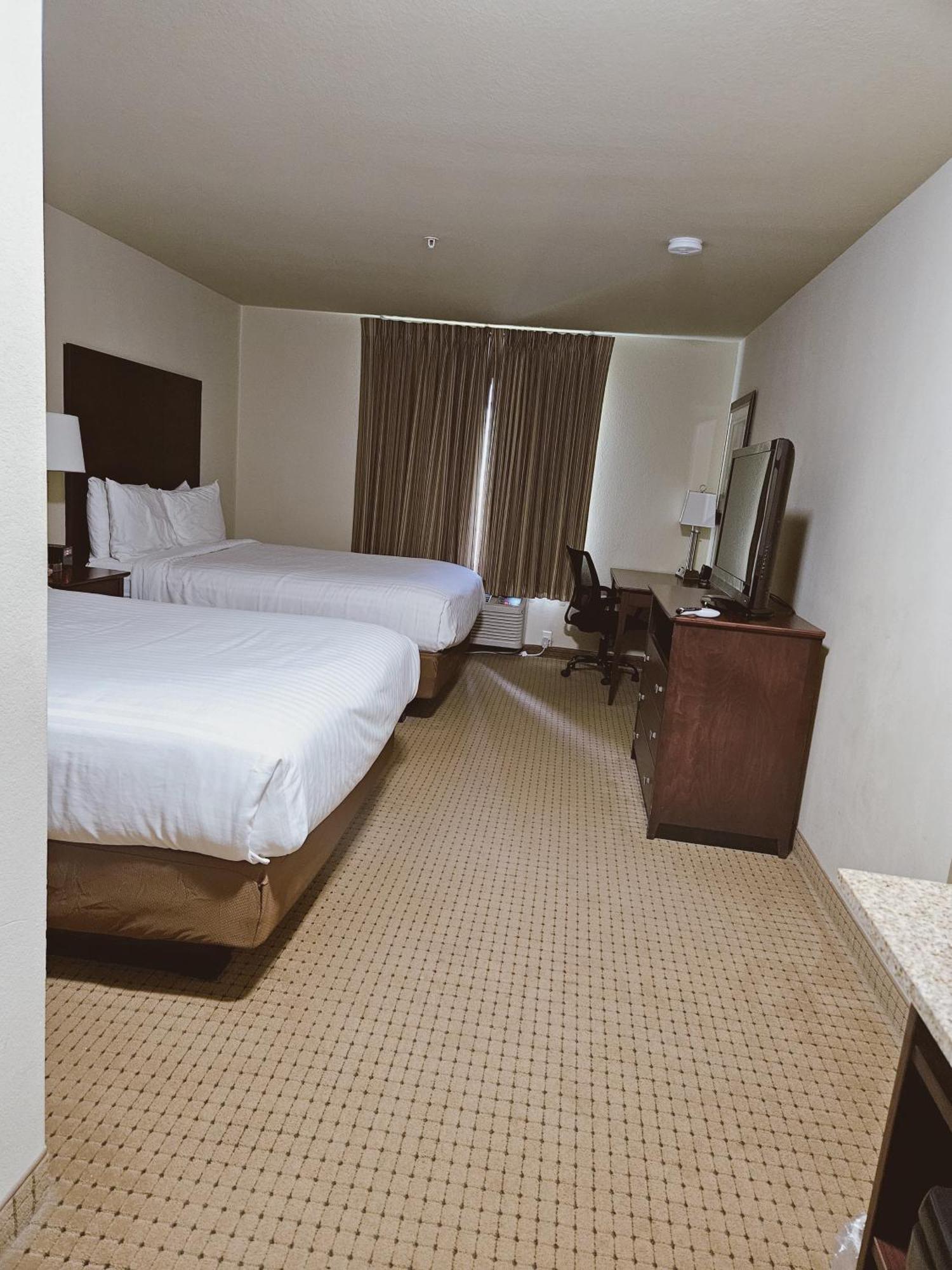 Cobblestone Inn & Suites - Bloomfield Bagian luar foto