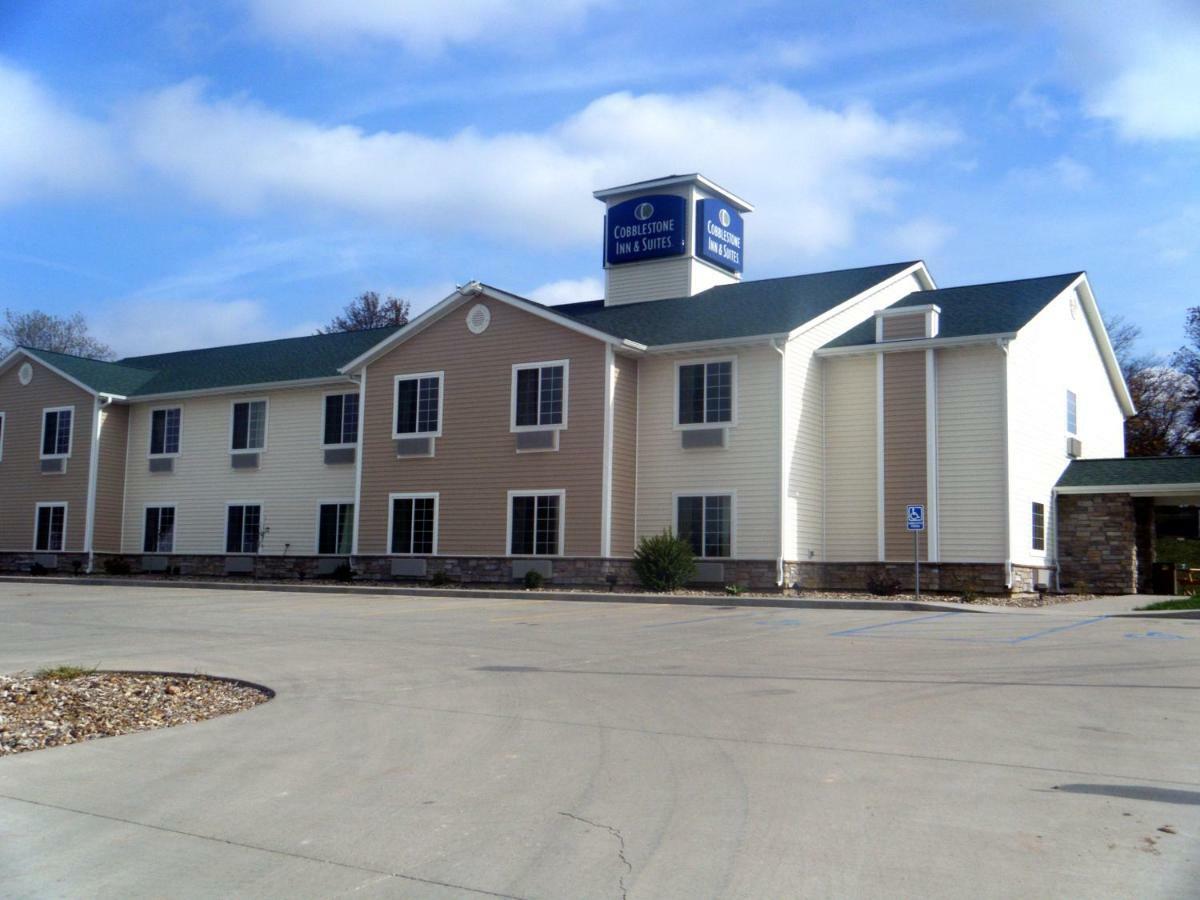 Cobblestone Inn & Suites - Bloomfield Bagian luar foto
